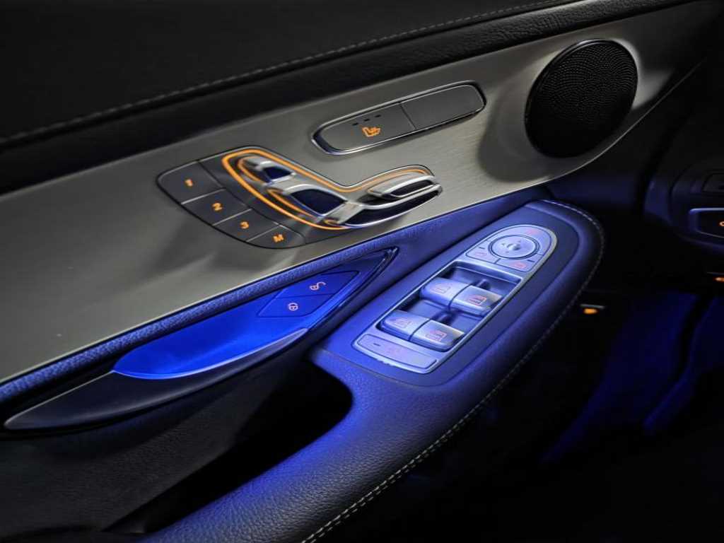 Mercedes Benz GLC Class - Vista 12