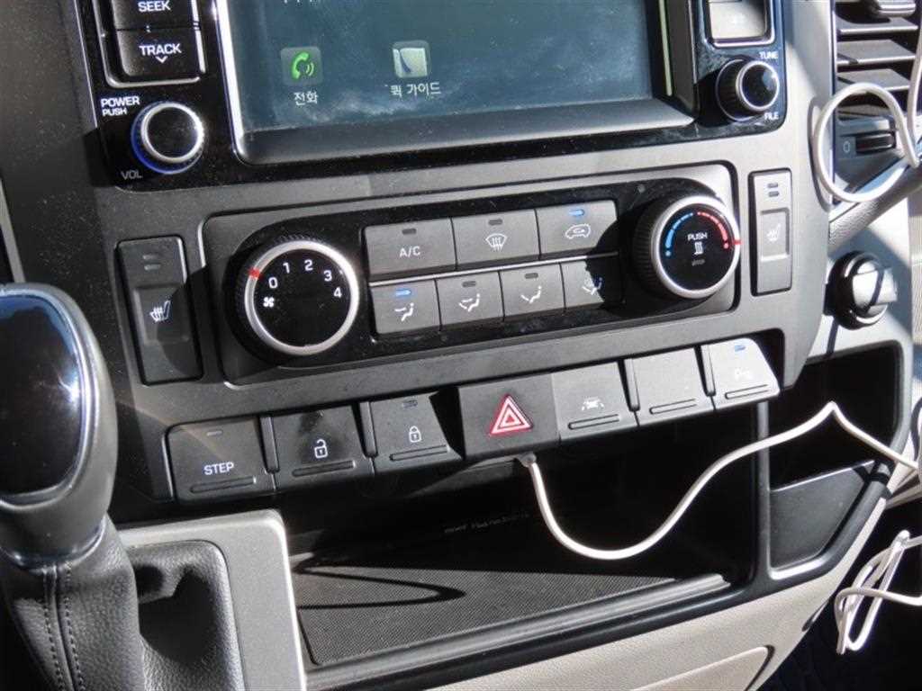 HYUNDAI Solati - Vista 7