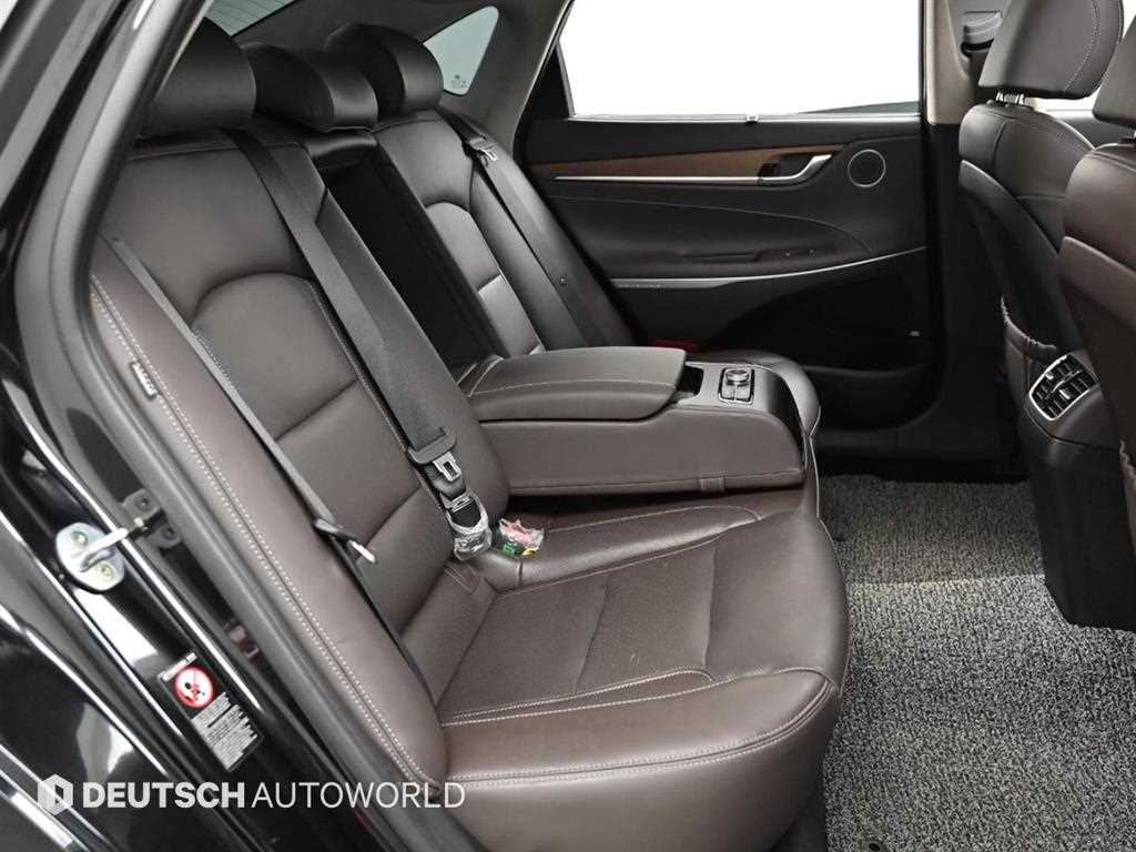 HYUNDAI Grandeur - Vista 12