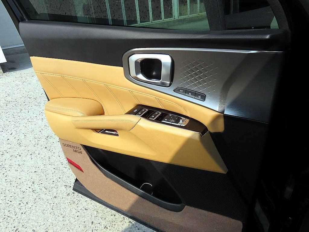 KIA Sorento - Vista 12