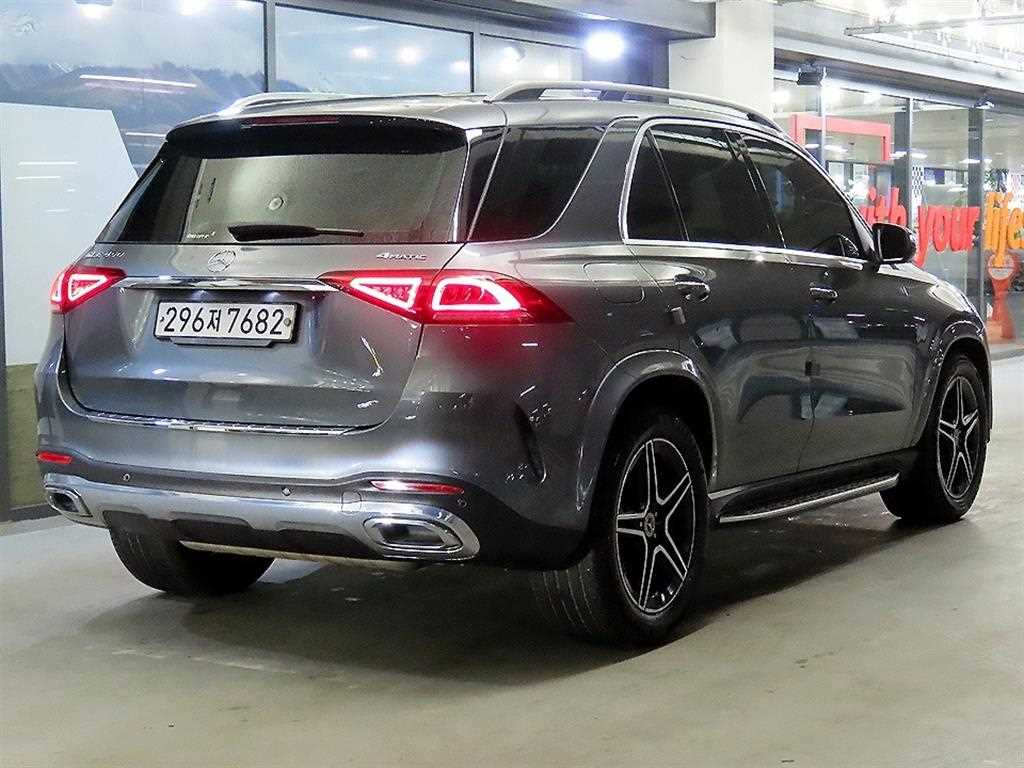 Mercedes Benz GLE Class - Vista 4