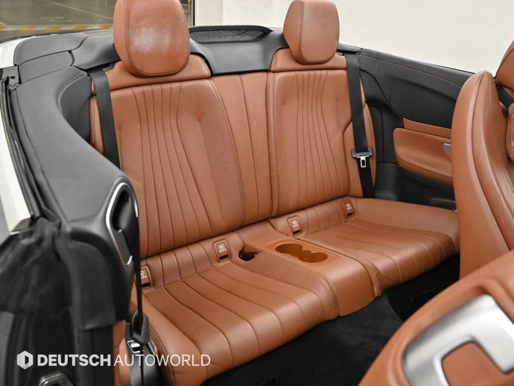 Mercedes Benz E class - Vista 12