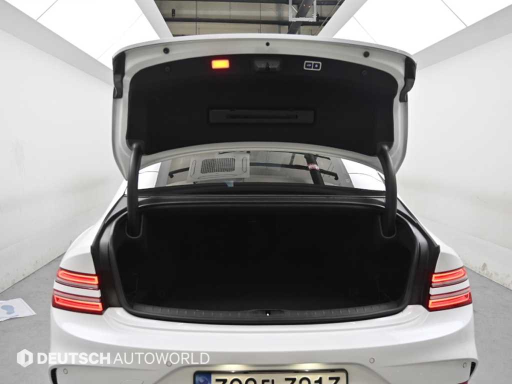 Genesis G80 2025 Blanco - Importación desde Corea - HF Imports Iquique - Foto 19