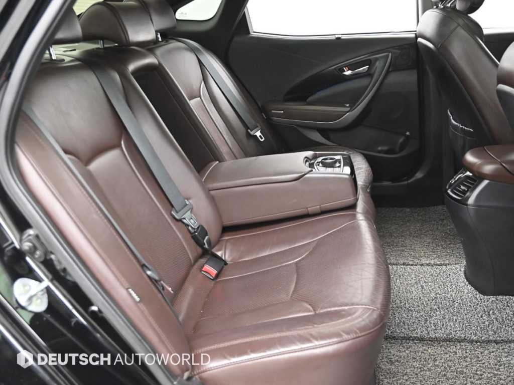 HYUNDAI Grandeur - Vista 12