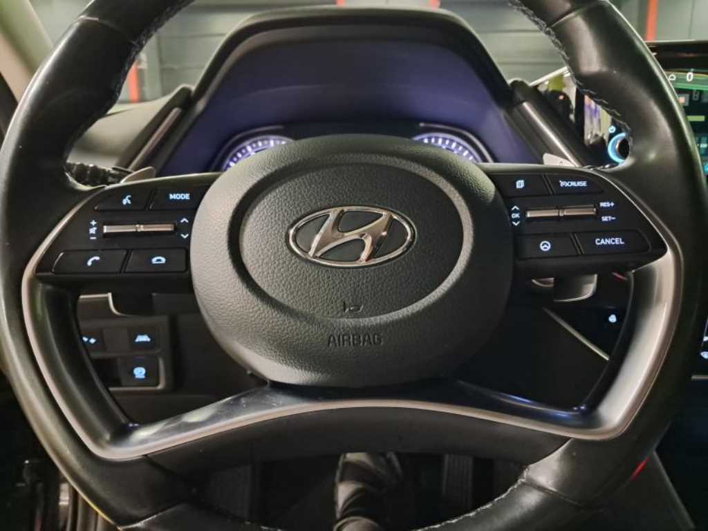 HYUNDAI Sonata - Vista 9