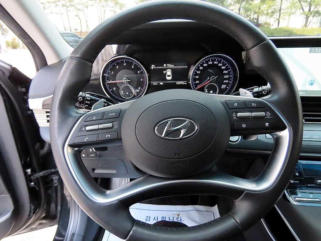 HYUNDAI Grandeur - Vista 8