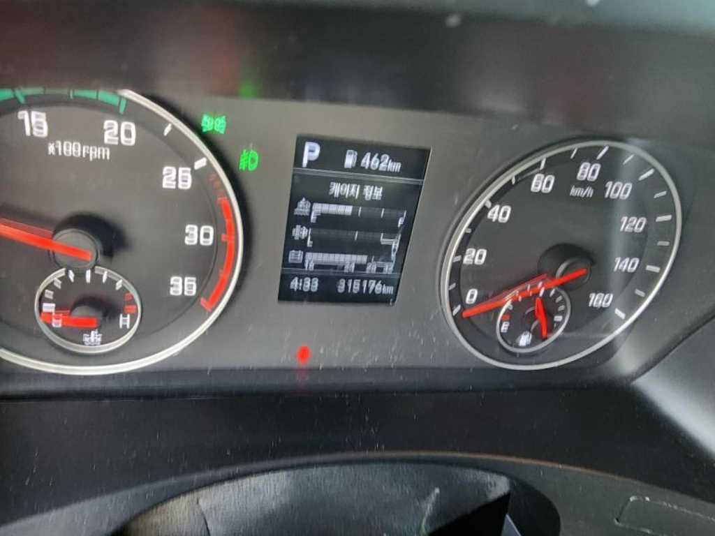 medium and large cargo truck 2023 Blanco - Importación desde Corea - HF Imports Iquique - Foto 15