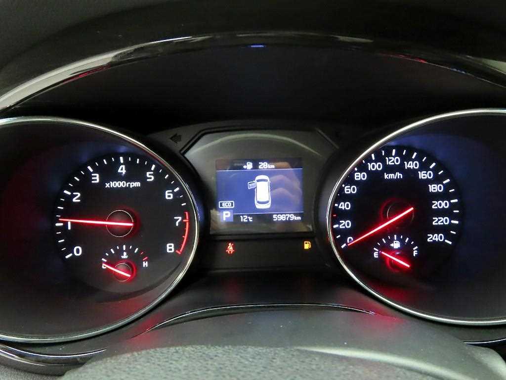 KIA Carnival - Vista 6