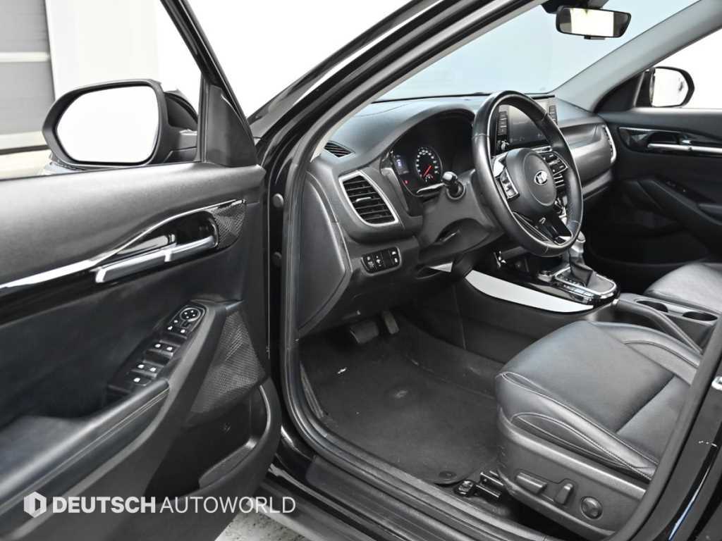 KIA Seltos - Vista 11