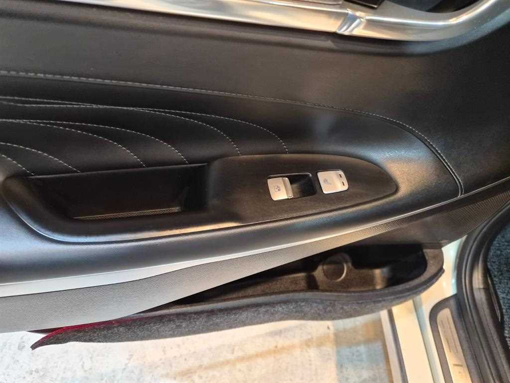 HYUNDAI Grandeur - Vista 7