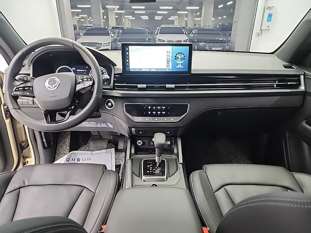 Ssangyong Musso - Vista 7