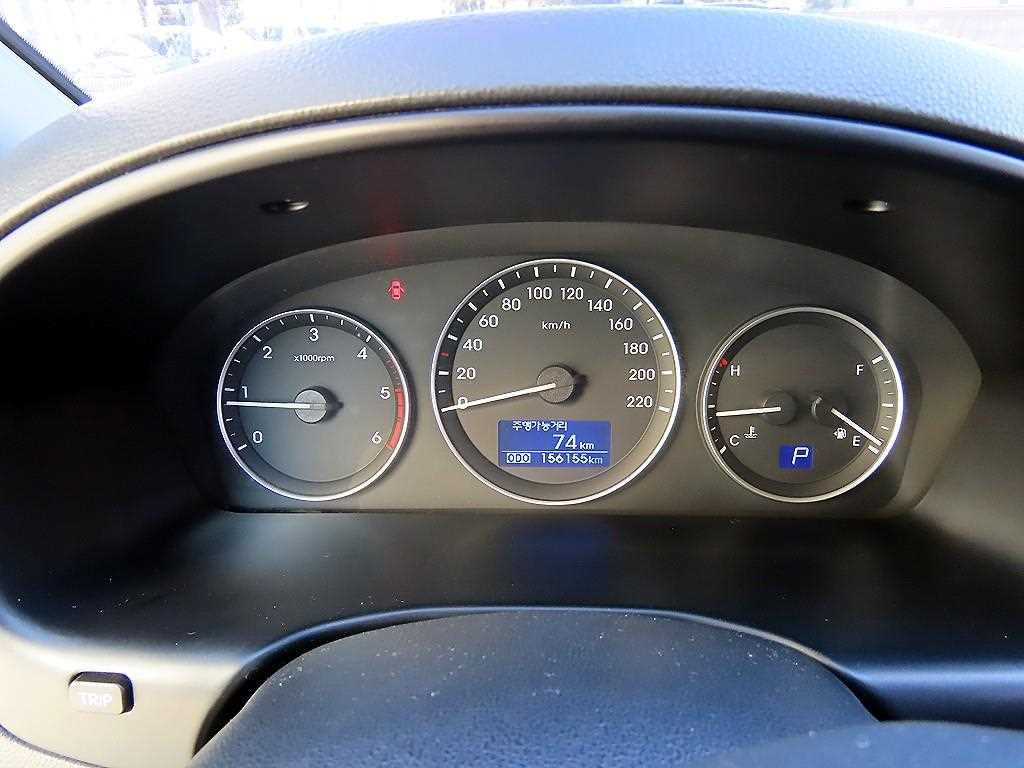 HYUNDAI Starex - Vista 9