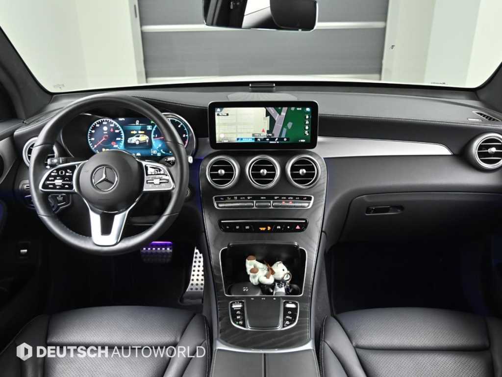 Mercedes Benz GLC Class - Vista 7