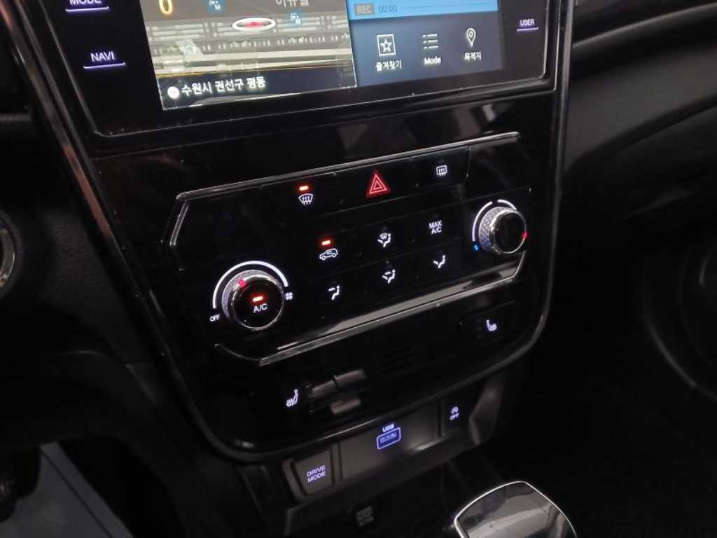 Ssangyong Tivoli 2022 Blanco - Importación desde Corea - HF Imports Iquique - Foto 14