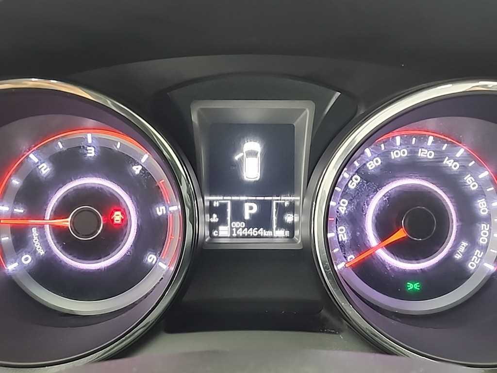 Ssangyong Tivoli - Vista 6