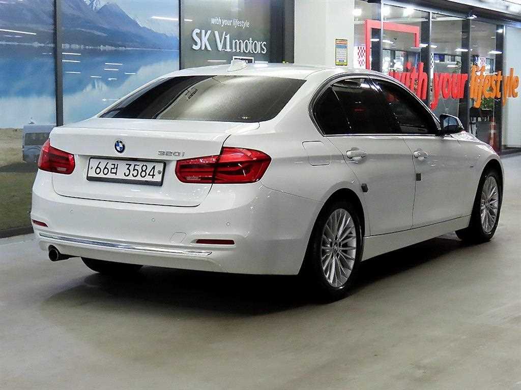 BMW 3 series - Vista 4