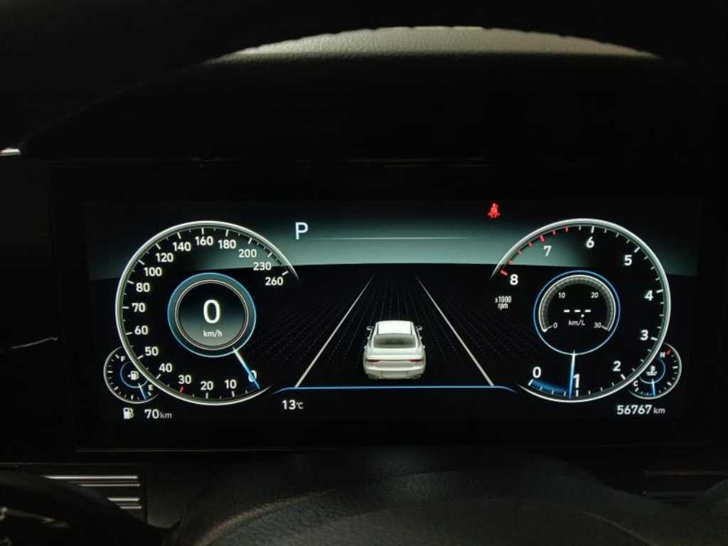 HYUNDAI Grandeur - Vista 9