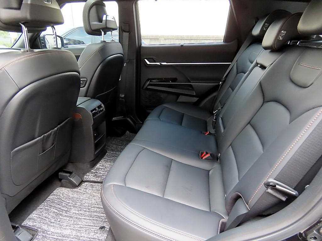 Ssangyong Torres - Vista 6