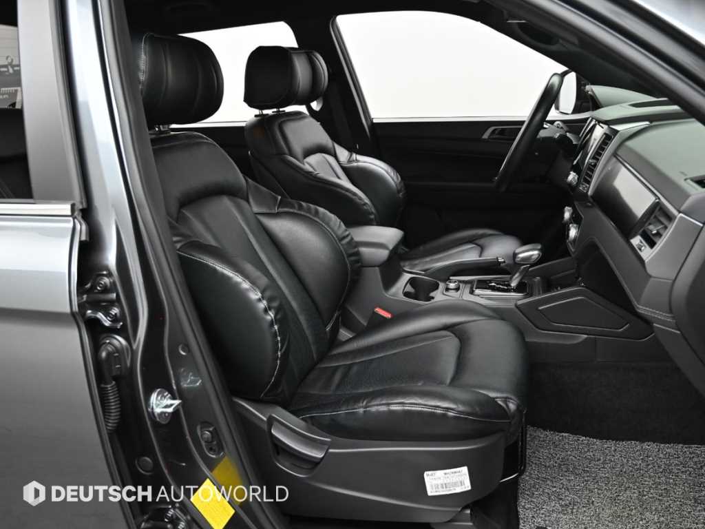 Ssangyong Rexton - Vista 10