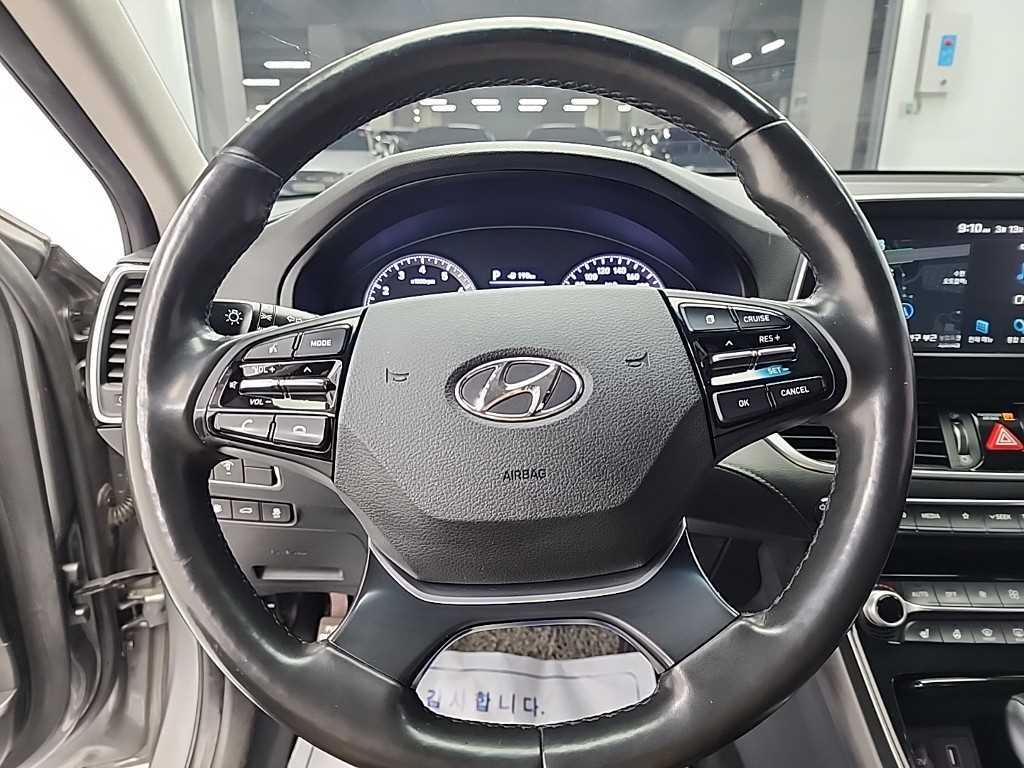 HYUNDAI Grandeur - Vista 9