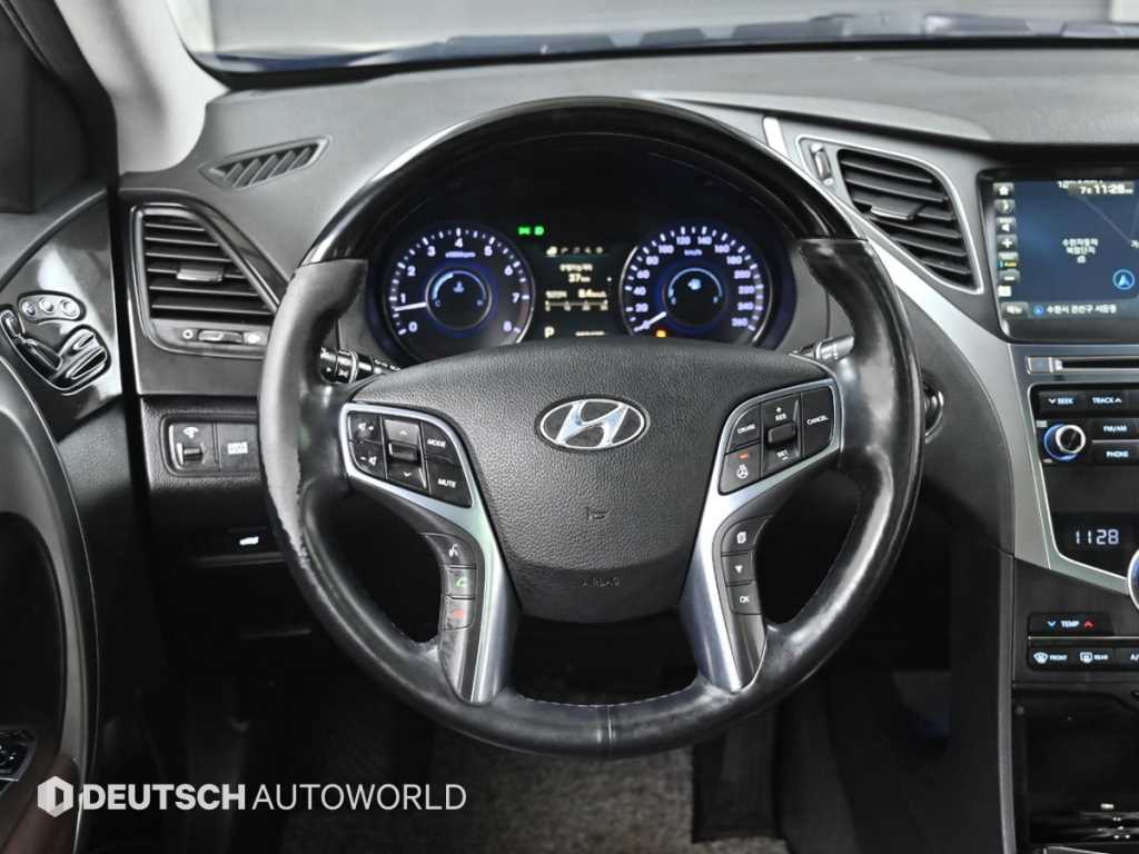 HYUNDAI Grandeur 2015 Negro - Importación desde Corea - HF Imports Iquique - Foto 13