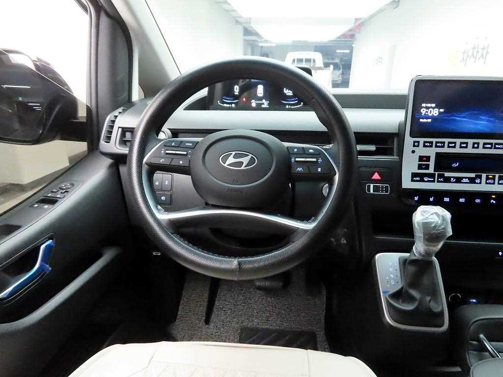HYUNDAI Staria - Vista 7