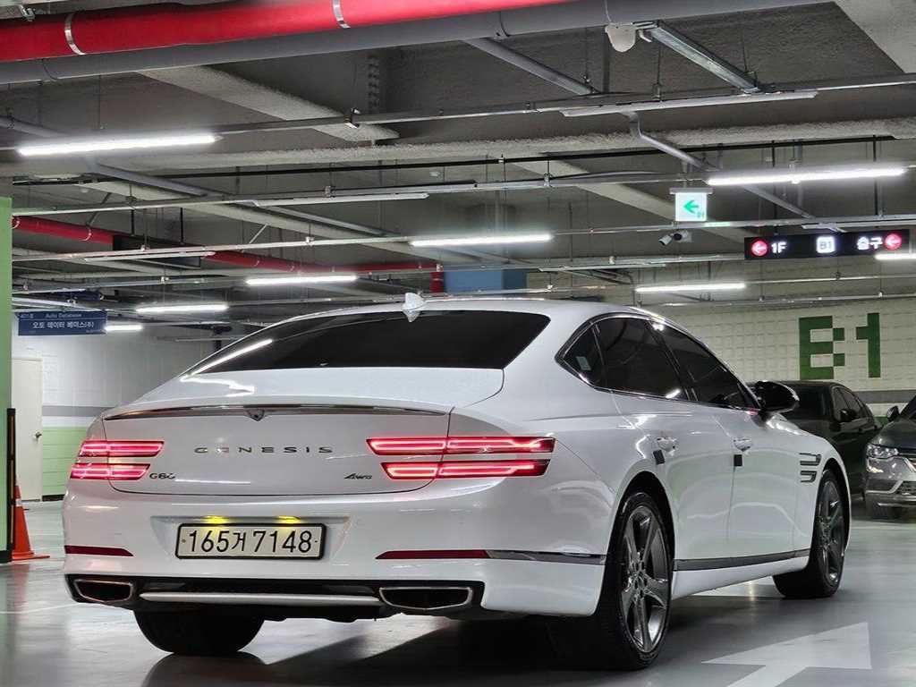 Genesis G80 - Vista 4