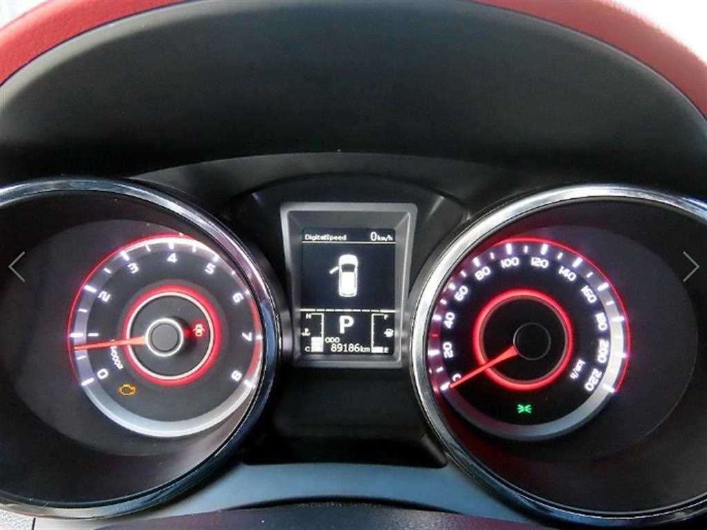 Ssangyong Tivoli - Vista 9