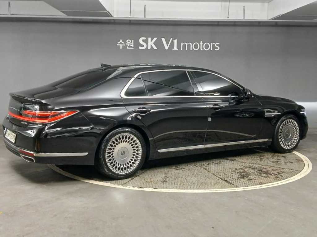 Genesis G90 - Vista 4