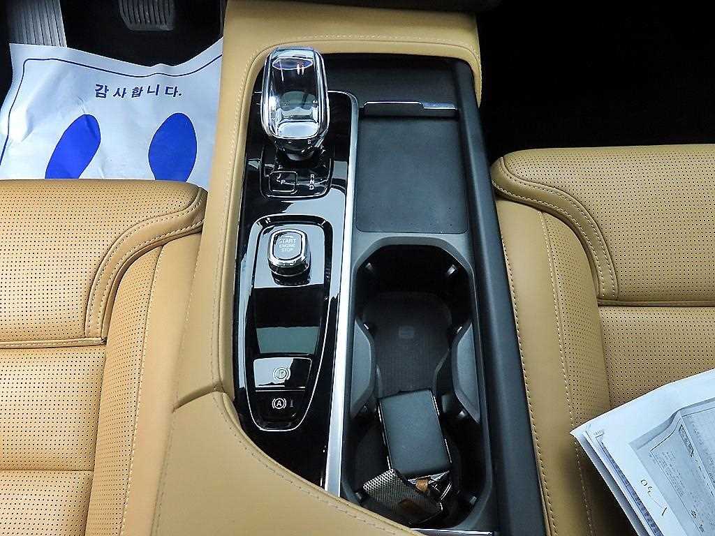 Volvo XC90 - Vista 10