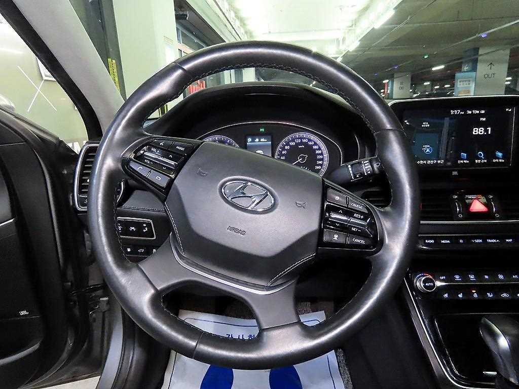 HYUNDAI Grandeur - Vista 8