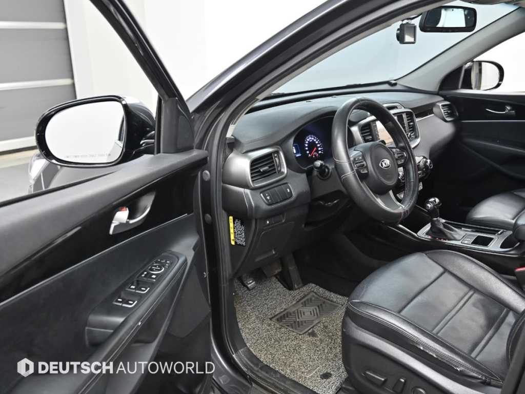 KIA Sorento - Vista 11