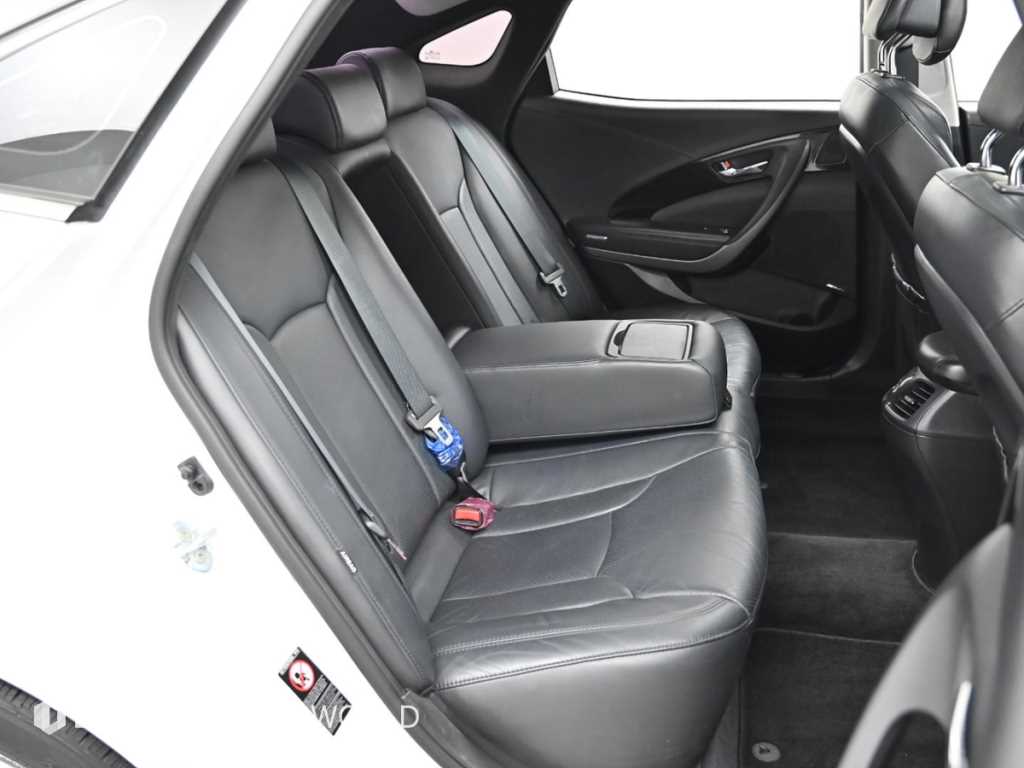 HYUNDAI Grandeur - Vista 12