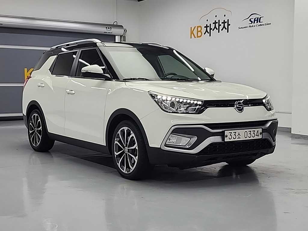 Ssangyong Tivoli - Vista 4