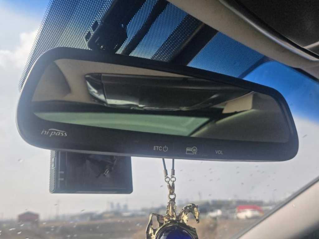 HYUNDAI Grandeur - Vista 11