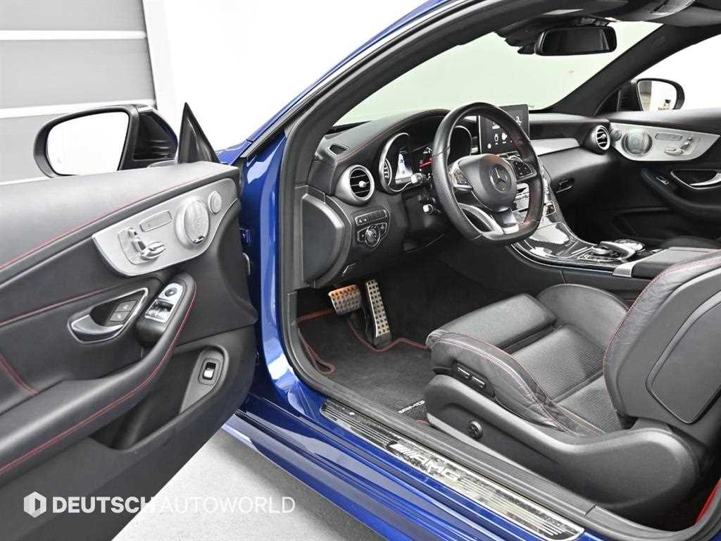 Mercedes Benz C Class - Vista 11