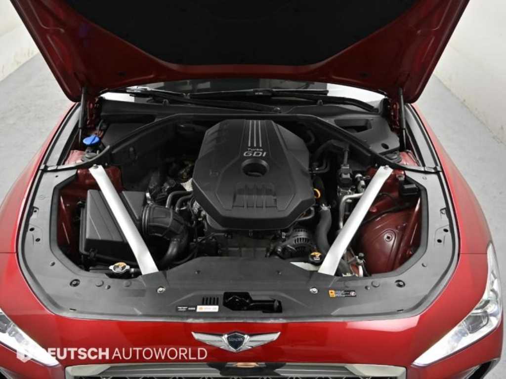 Genesis G70 - Vista 6