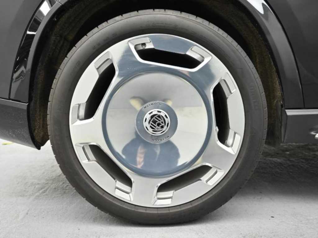 Mercedes Benz GLS Class - Vista 5