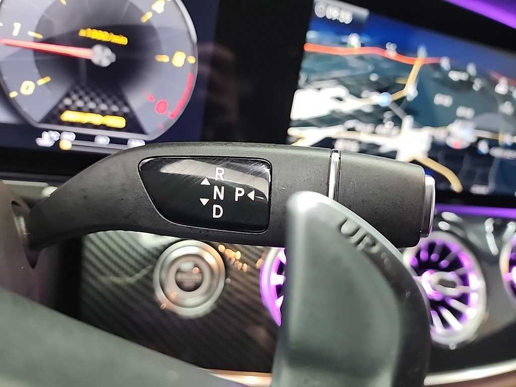 Mercedes Benz E class - Vista 8