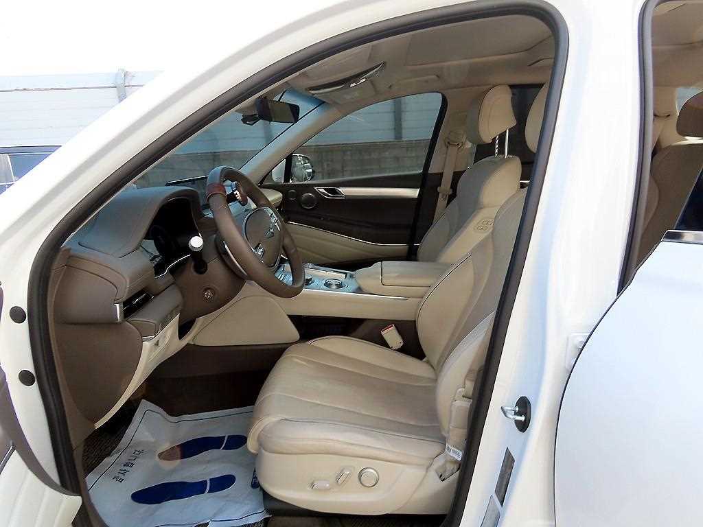 Genesis GV80 - Vista 5