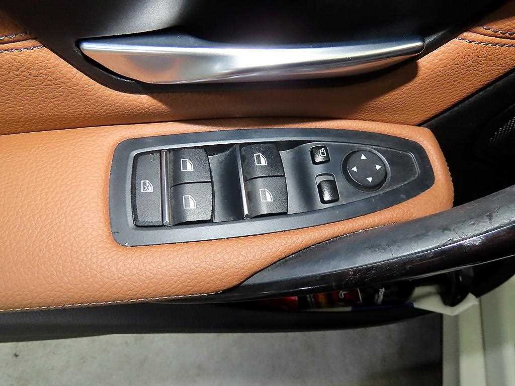 BMW 3 series 2017 Blanco - Importación desde Corea - HF Imports Iquique - Foto 13