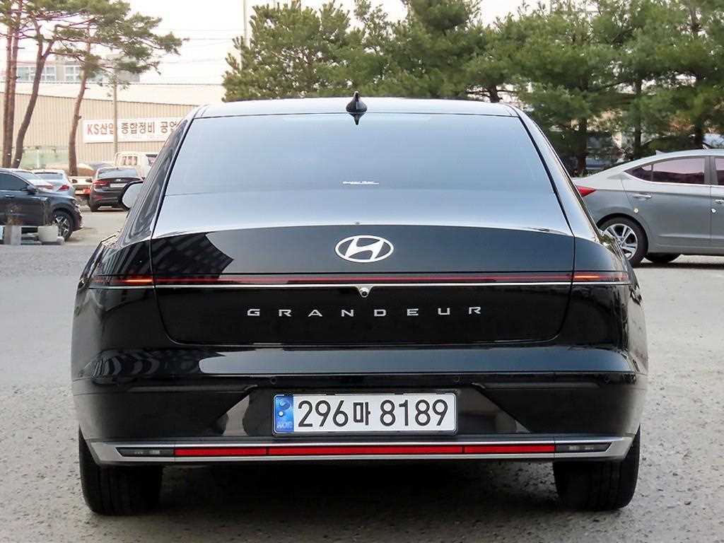 HYUNDAI Grandeur - Vista 4