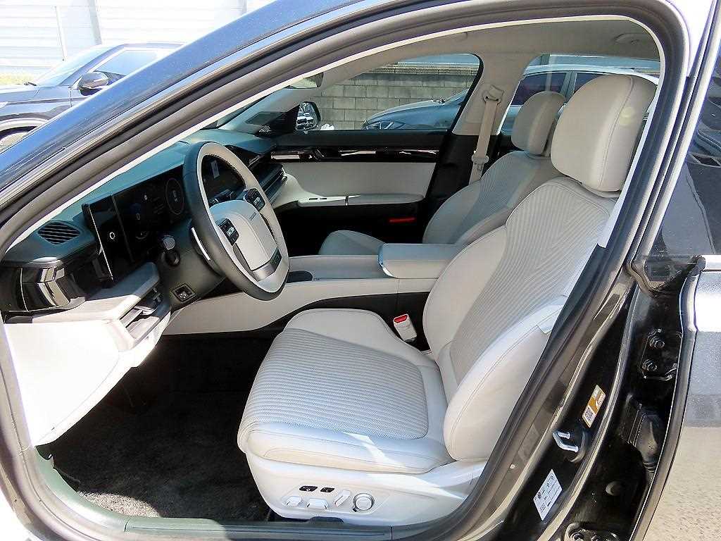 HYUNDAI Grandeur - Vista 5