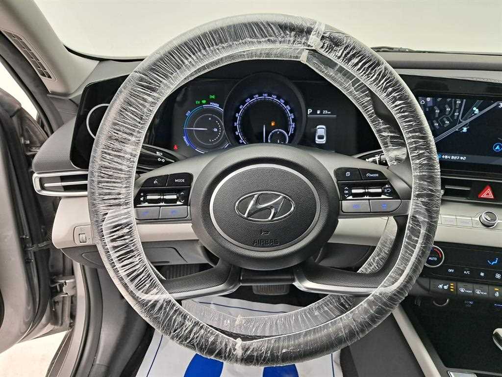 HYUNDAI Avante - Vista 7