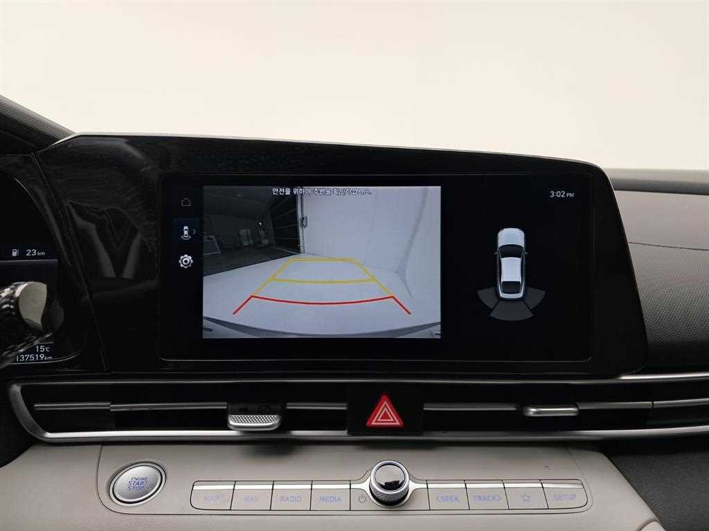 HYUNDAI Avante - Vista 10