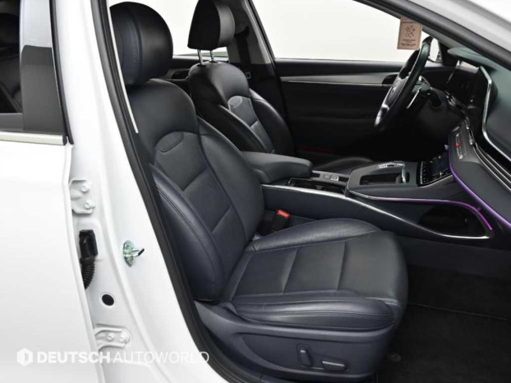 HYUNDAI Grandeur - Vista 10