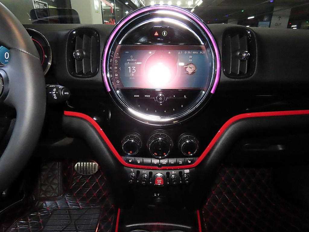 Mini Countryman - Vista 11