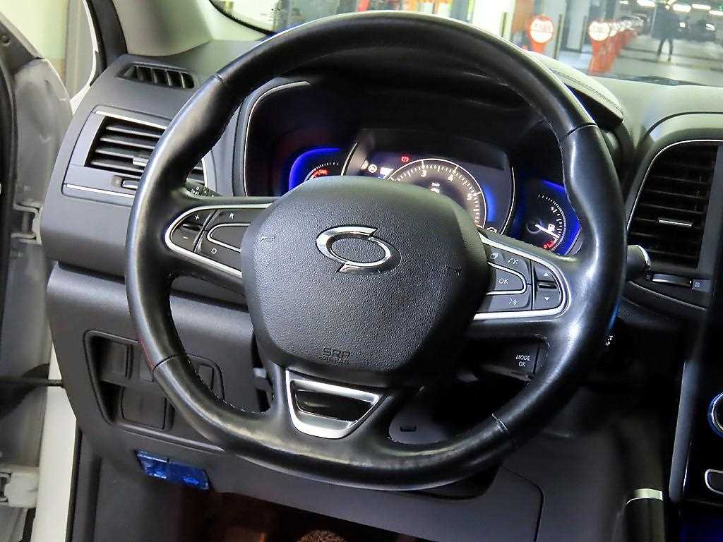 SAMSUNG QM6 - Vista 8