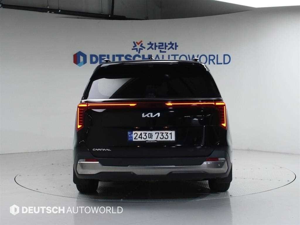 KIA Carnival - Vista 4