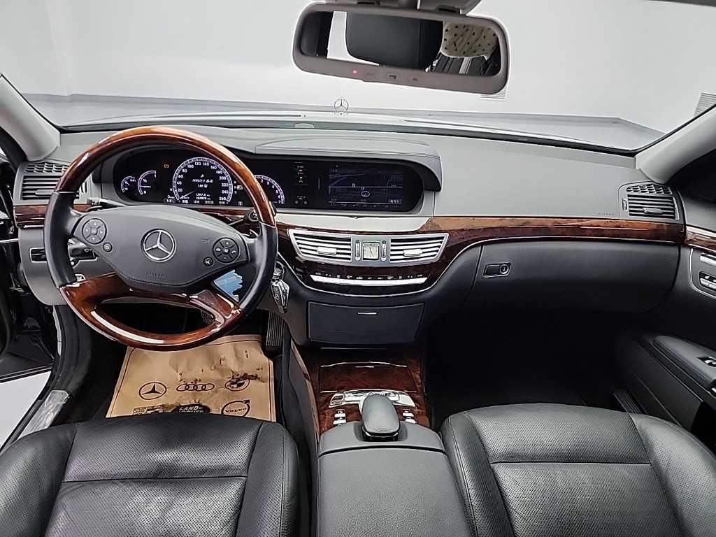 Mercedes Benz S Class - Vista 7